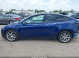 Tesla Model Y Long Range Dual Motor All-Wheel Drive 5YJYGDEE4MF090058 fotografie