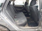 Volkswagen Passat 1.8T S 1VWAT7A37EC109457 снимка