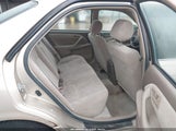 Toyota Camry Le JT2BG22K9Y0443332 снимка