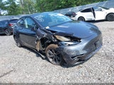 Tesla Model Y Long Range Dual Motor All-Wheel Drive 7SAYGDED2SF272932 fotografie