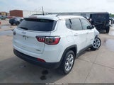 Jeep Compass Latitude 4X4 3C4NJDBN1ST517039 снимка