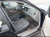 Ford Crown Victoria 2FAFP73W5WX183300 снимка