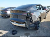 Tesla Model Y Long Range Dual Motor All-Wheel Drive 7SAYGDEE1RA323790 снимка