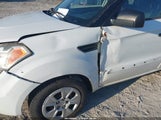 Kia Soul KNDJT2A13B7322673 photo