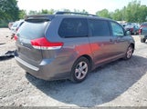 Toyota Sienna Le V6 5TDKK3DCXBS011449 снимка