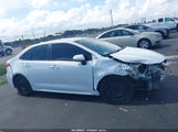 Toyota Corolla Le JTDEPRAE4LJ072690 снимка