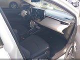 Toyota Corolla Le JTDEPRAE4LJ072690 снимка