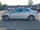 Toyota Corolla Le 5YFBURHE7JP788980 снимка