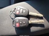 Toyota Corolla Le 5YFBURHE7JP788980 fotografie