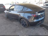 Tesla Model Y 7SAYGDED0SF279233 fotografie