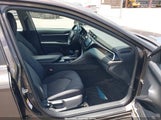 Toyota Camry Le 4T1B11HK5JU555632 photo