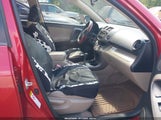 TOYOTA RAV4 LIMITED JTMBD31V285134709 снимка