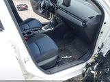 Toyota Yaris Le 3MYDLBJV8LY706708 снимка