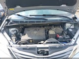 TOYOTA SIENNA XLE V6 5TDYK3DC0BS068057 снимка