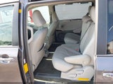TOYOTA SIENNA XLE V6 5TDYK3DC5BS166582 снимка