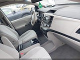 Toyota Sienna Le V6 5TDKK3DC2BS050049 снимка