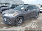 Toyota Highlander Xle 5TDKZRFH8KS303835 снимка