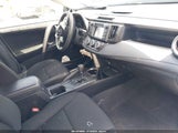 Toyota Rav4 Le JTMBFREV2JJ245779 снимка