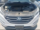 HYUNDAI TUCSON SE KM8J33A47GU067739 снимка