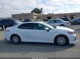 TOYOTA CAMRY HYBRID LE 4T1B31HK0KU007453 снимка