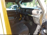 Jeep Wrangler Unlimited Rubicon 4X4 1C4HJXFN0JW313303 fotografie