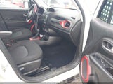 Jeep Renegade Trailhawk ZACCJBCT0FPB75096 снимка