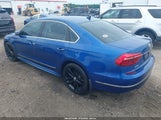 Volkswagen Passat 1.8T R-Line 1VWDT7A37HC061167 photo