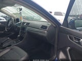 Volkswagen Passat 1.8T R-Line 1VWDT7A37HC061167 снимка