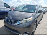 TOYOTA SIENNA XLE V6 8 PASSENGER 5TDYK3DC0ES513076 fotografie