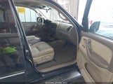 TOYOTA SEQUOIA SR5 V8 5TDBT44A35S238505 снимка