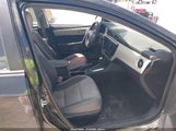 Toyota Corolla Le 5YFBURHE3HP613796 fotografie