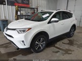 TOYOTA RAV4 XLE JTMRFREV2GJ102516 снимка