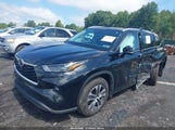 Toyota Highlander Xle 5TDGZRBH3NS251577 photo