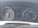 TOYOTA RAV4 XLE JTMWFREVXHD105764 снимка