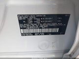 TOYOTA RAV4 XLE JTMWFREVXHD105764 снимка