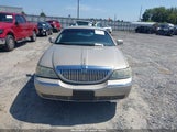 Lincoln Town Car Signature 1LNHM81W35Y626364 photo