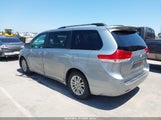 Toyota Sienna Xle V6 5TDYK3DC7BS098821 снимка