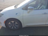 Chrysler Pacifica Hybrid Limited 2C4RC1N71JR105485 снимка