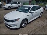 Kia Optima Lx 5XXGT4L38JG267373 снимка