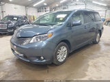 TOYOTA SIENNA XLE V6 8 PASSENGER 5TDYK3DC1DS359718 снимка