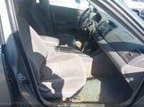 TOYOTA CAMRY LE 4T1BE32K15U512095 снимка