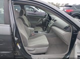 TOYOTA CAMRY LE 4T1BE46K47U077446 снимка