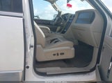 LINCOLN NAVIGATOR 5LMJJ2H5XCEL08449 photo