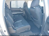 Toyota Tundra Sr5 5.7L V8 5TFDW5F16KX824818 снимка