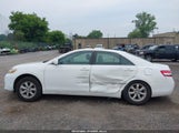 Toyota Camry Le 4T1BF3EK9BU647703 снимка