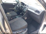 Volkswagen Tiguan 2.0T S 3VV1B7AX1JM106539 photo