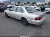 TOYOTA CAMRY DX/LE/XLE JT2BG12K7T0380265 снимка