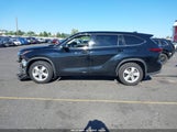 Toyota Highlander Le 5TDBZRBH5MS129893 снимка