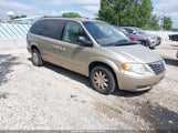 Chrysler Town & Country Touring 2C4GP54L35R392271 снимка