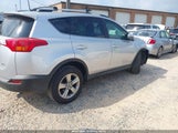 Toyota Rav4 Xle 2T3WFREV9FW180830 снимка